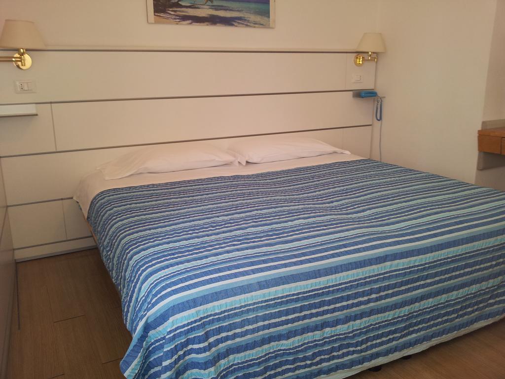 Hotel Post Bergamo Szoba fotó